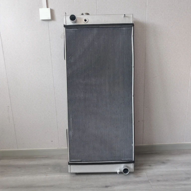 Kobelco 460-8 Radiator
