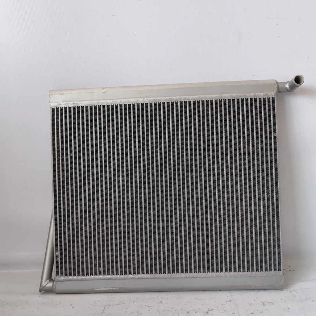 Kobelco SK120-5 Radiator