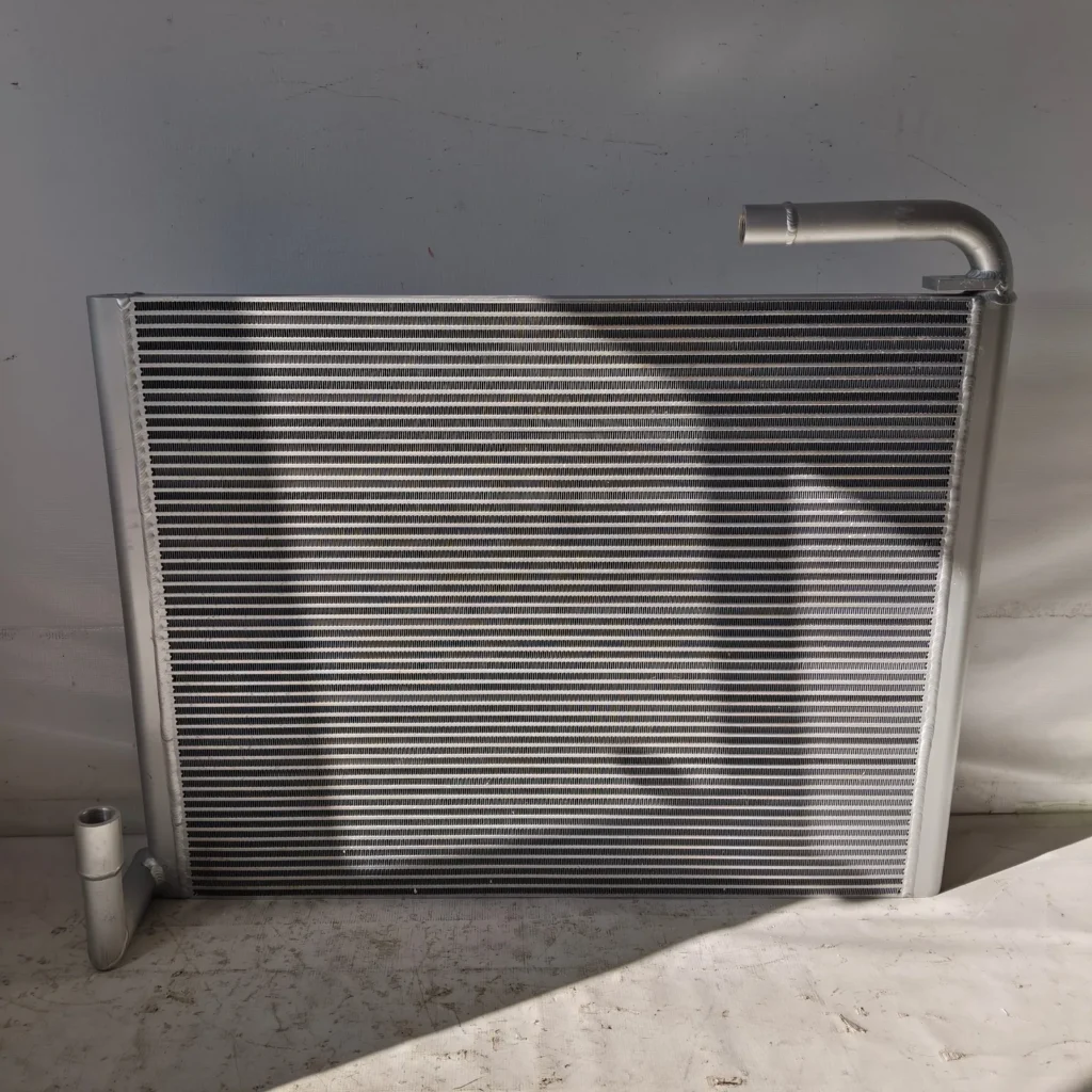 Kobelco SK230-6E Radiator