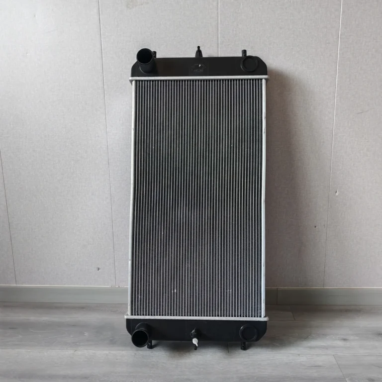 Hitachi ZAX200-5A Radiator