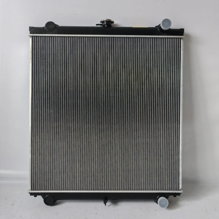Hitachi 200-6 Radiator – Aluminum-Plastic