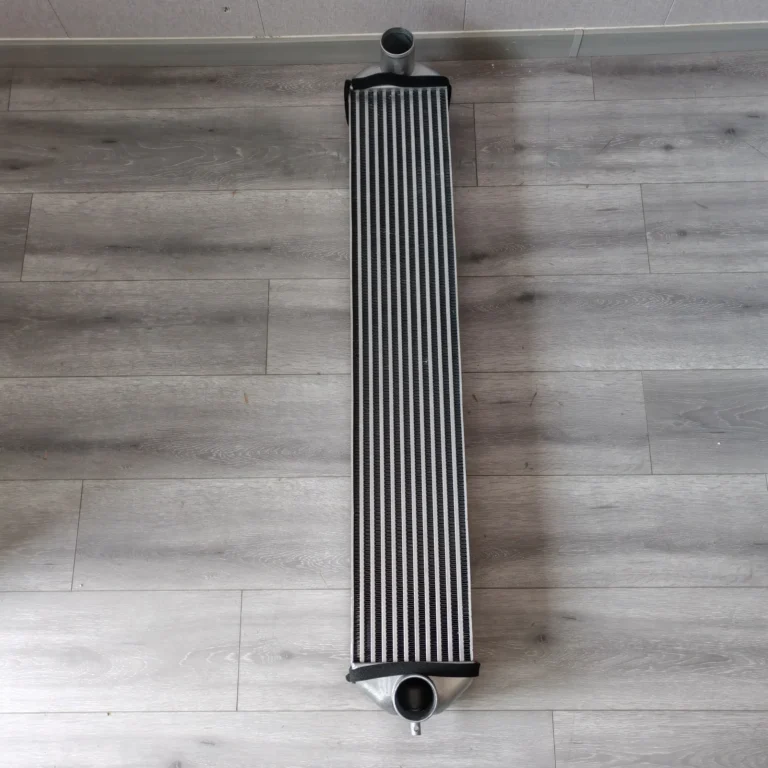 Hitachi ZAX240-3 Intercooler