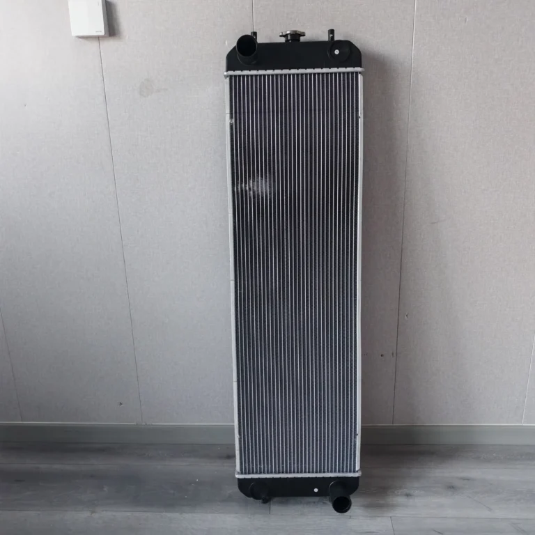 Hitachi 250-5G Radiator