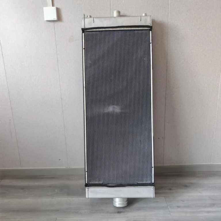 Hitachi ZAX870 Radiator