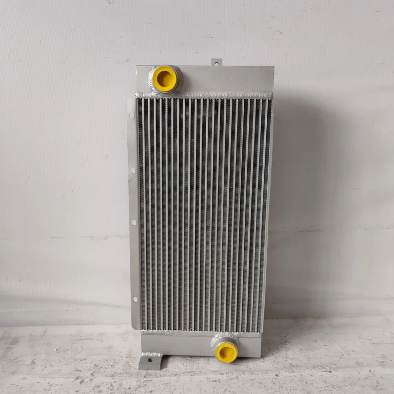 XCMG 85-8 Radiator – 806 × 340 × 113 mm