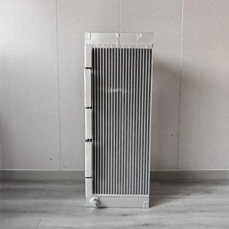 Volvo EC210B Radiator – 890 × 330 × 145 mm