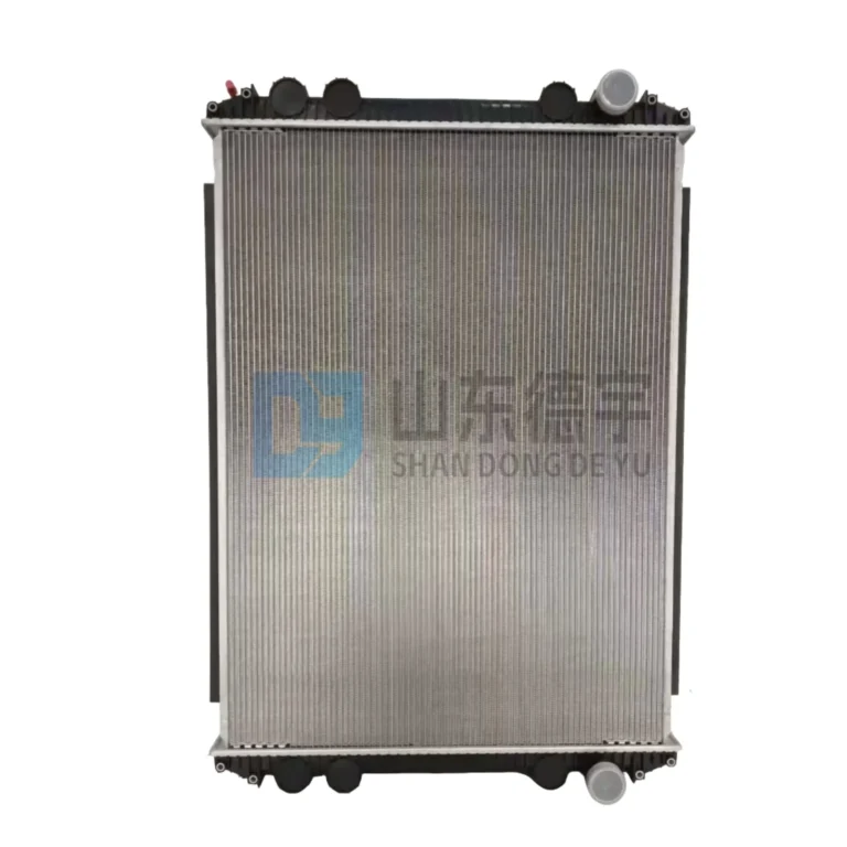 Freightliner radiator, OEM reference BHTA9986