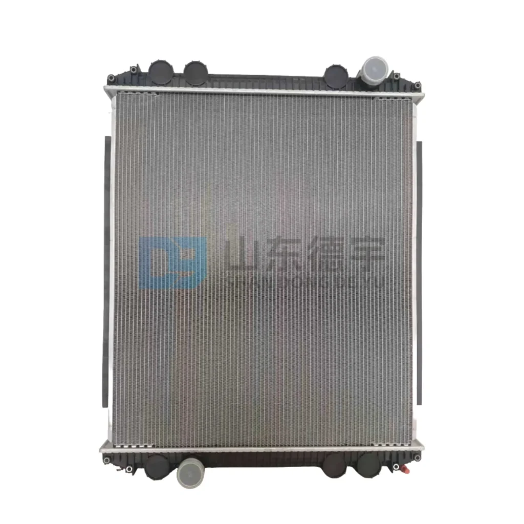 Freightliner radiator, OEM reference BHTD0173